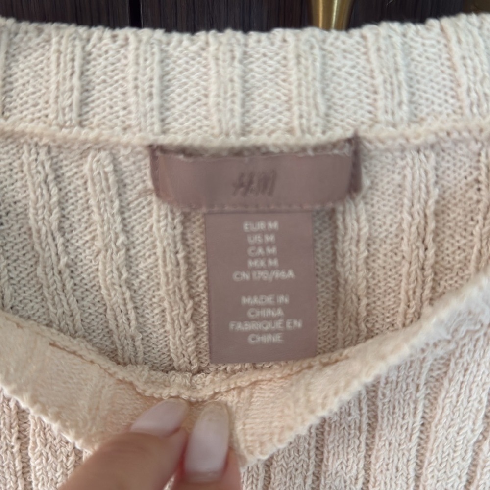 ✨✨H&M Rib Knit Top ✨✨ - Picture 11 of 17